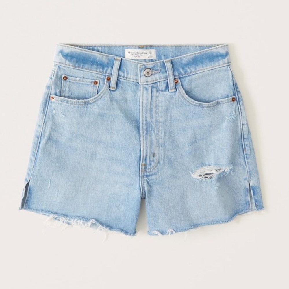 Abercrombie & Fitch High Rise 4in Mom Short